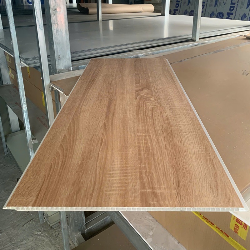 Các loại tấm ốp tường phổ biến tại Việt Nam: nano, PVC, lam sóng, vân đá, giả gỗ